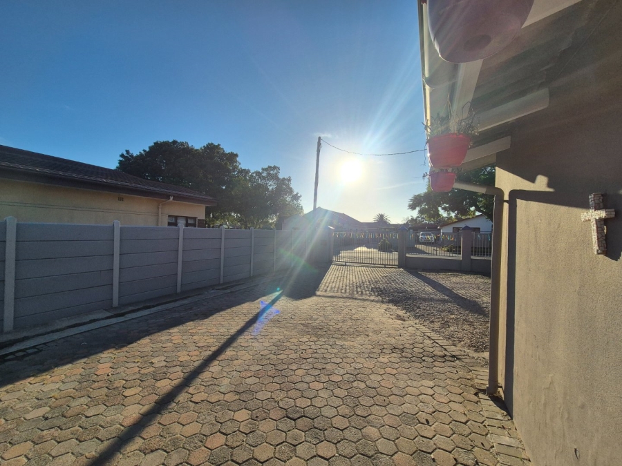 8 Bedroom Property for Sale in George South Western Cape